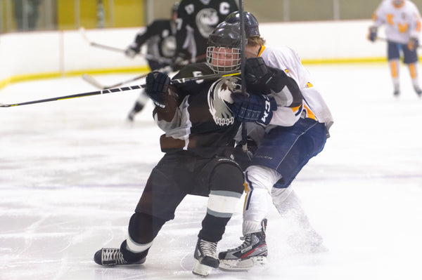 Why Hockey Mouth Guards Are Essential for Every Player